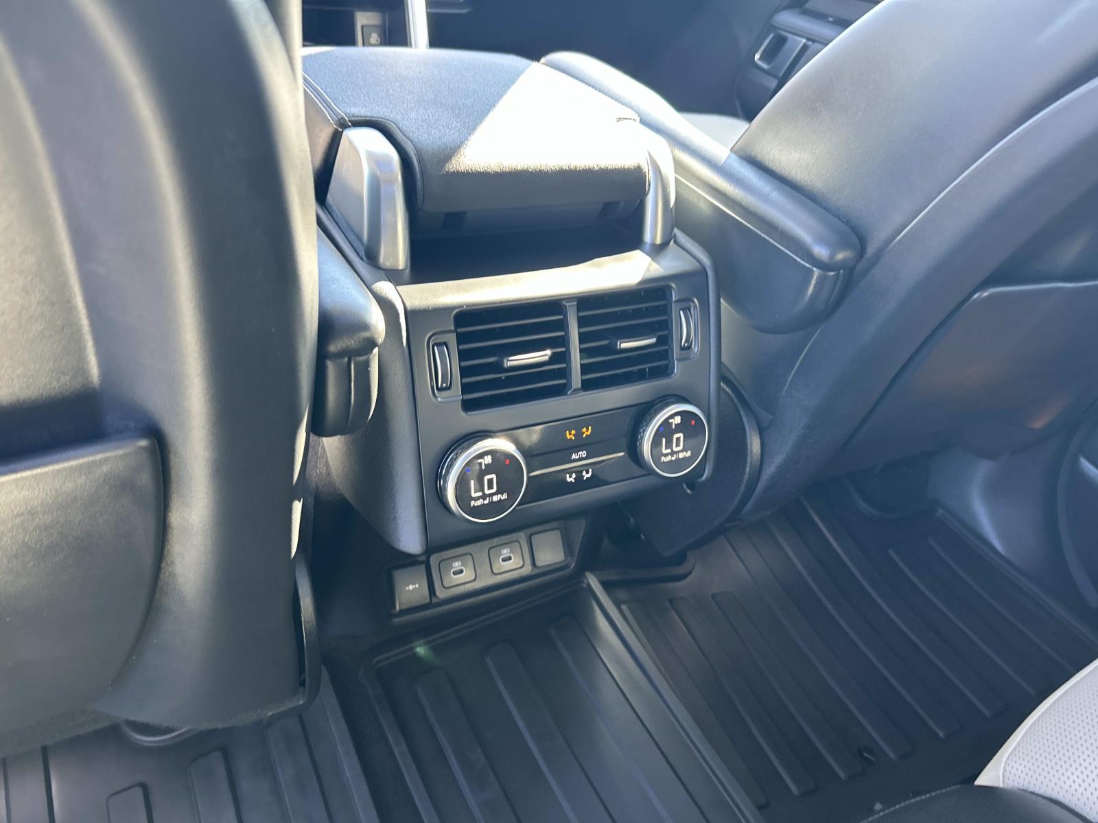 Used 2025 Land rover Discovery SUV