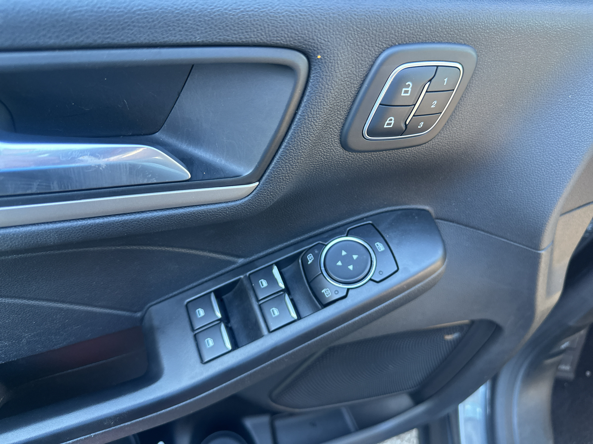 Used 2022 Ford Escape Hybrid SUV