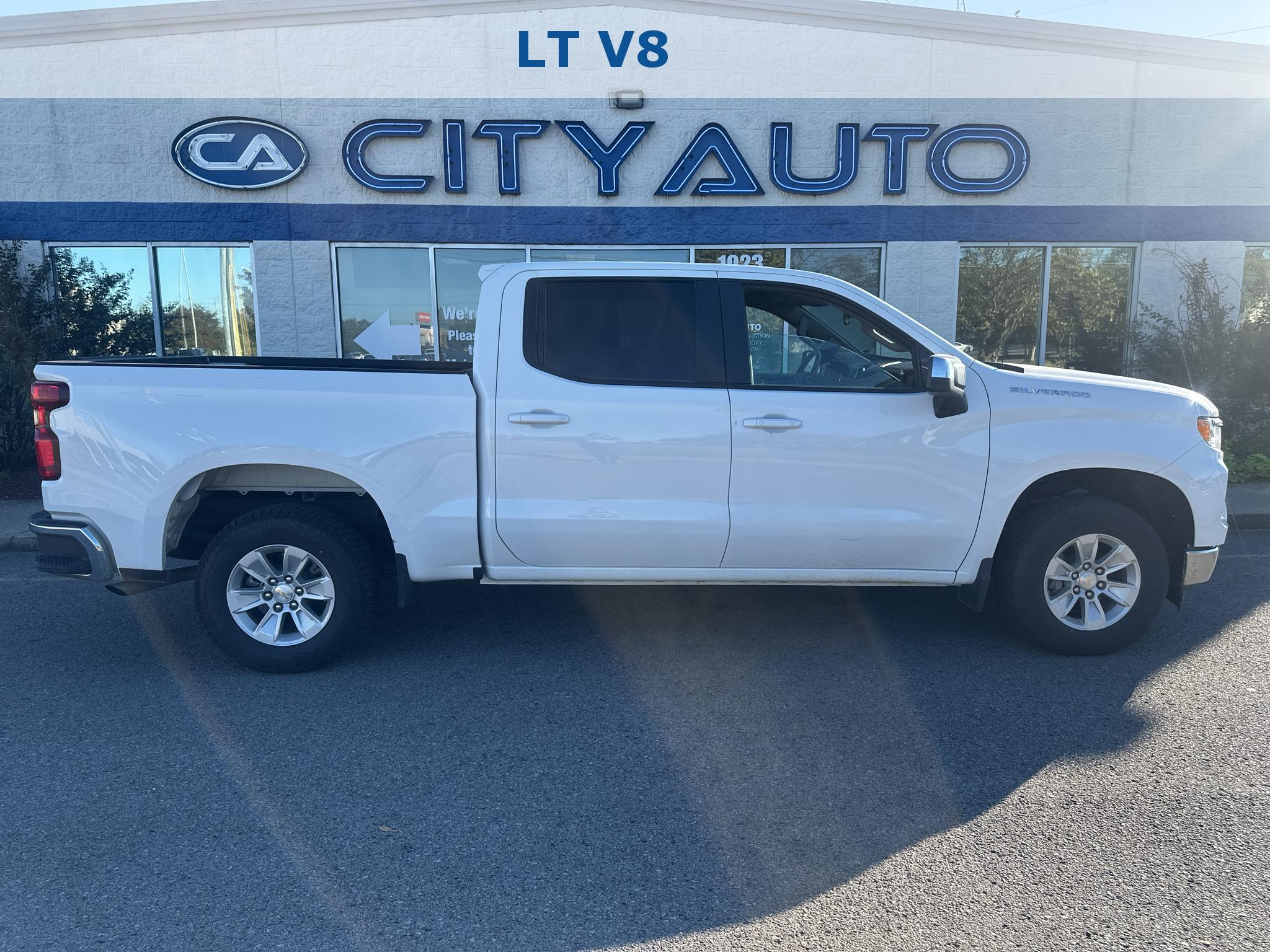 Vehicle photo 3
