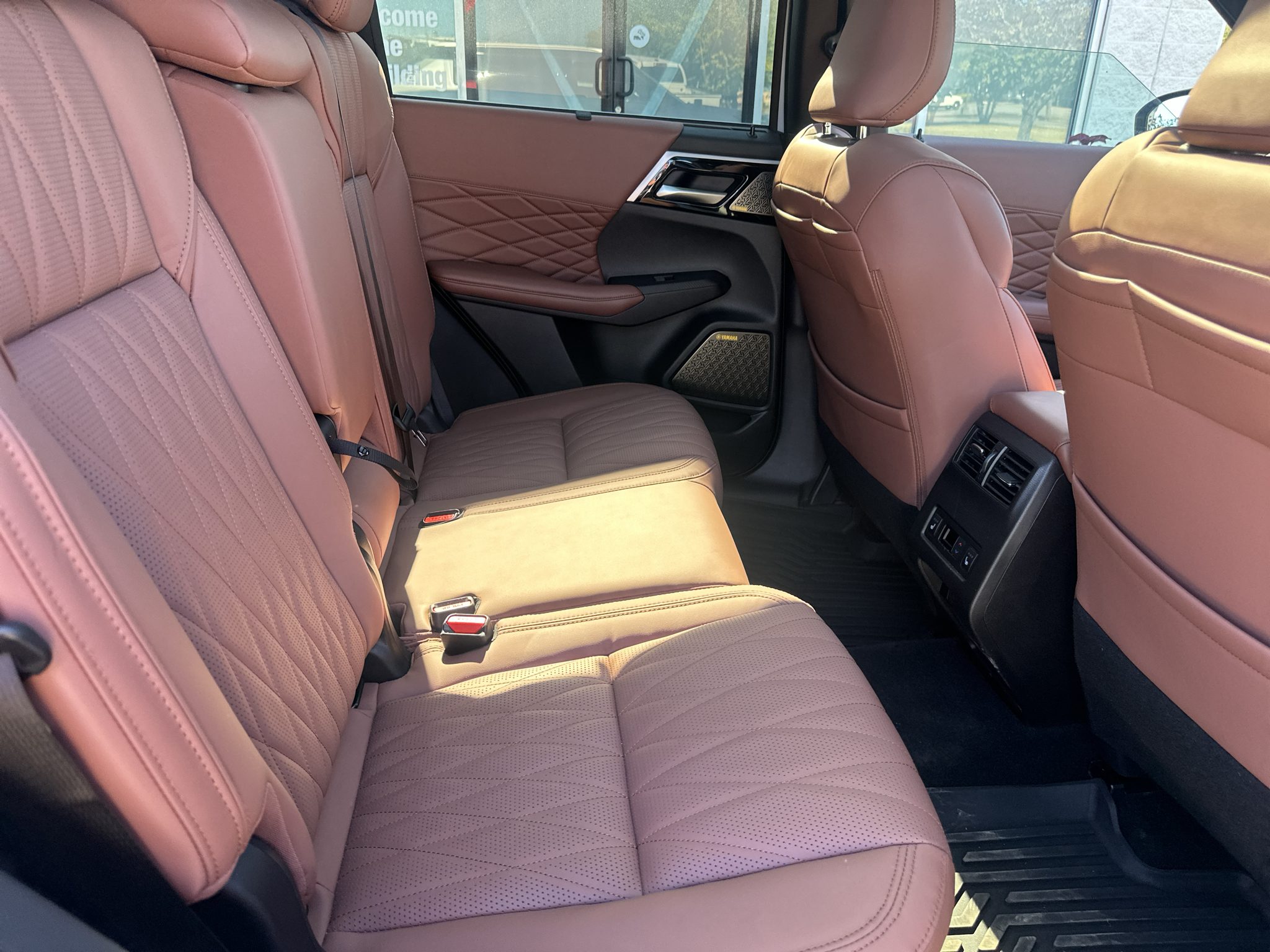 Used 2025 Mitsubishi Outlander SUV