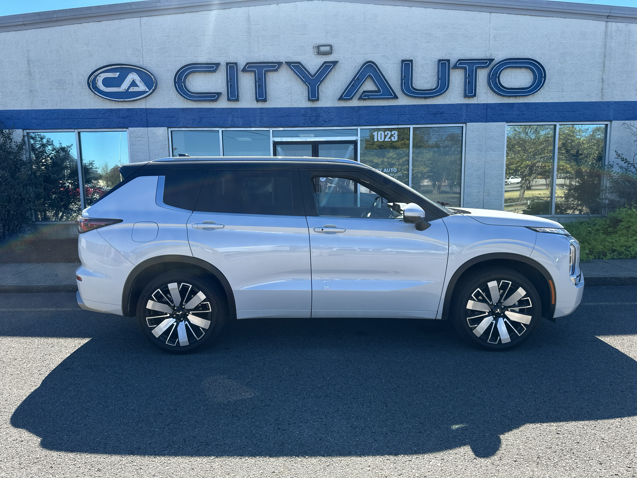 Used 2025 Mitsubishi Outlander SUV