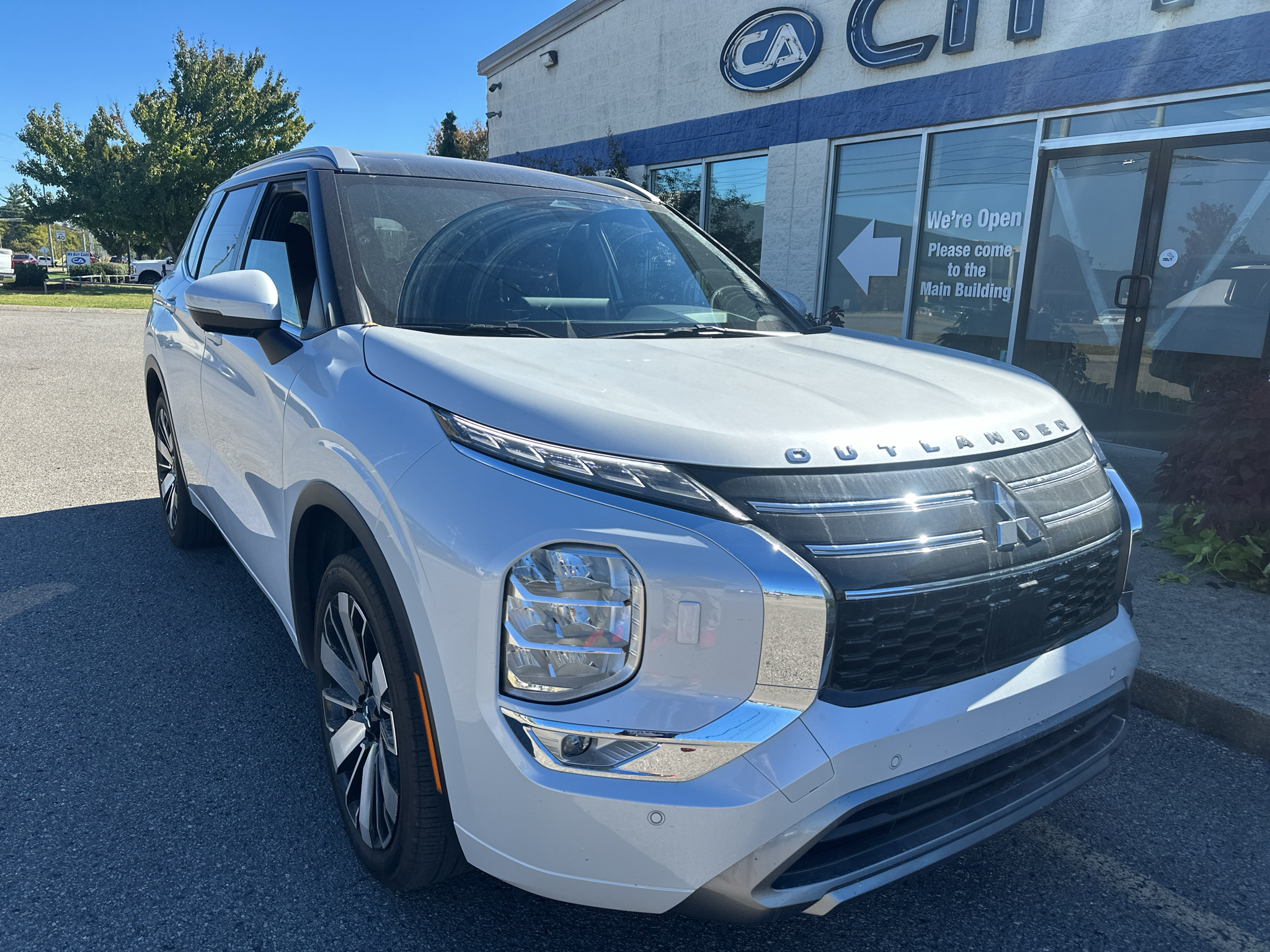 Used 2025 Mitsubishi Outlander SUV