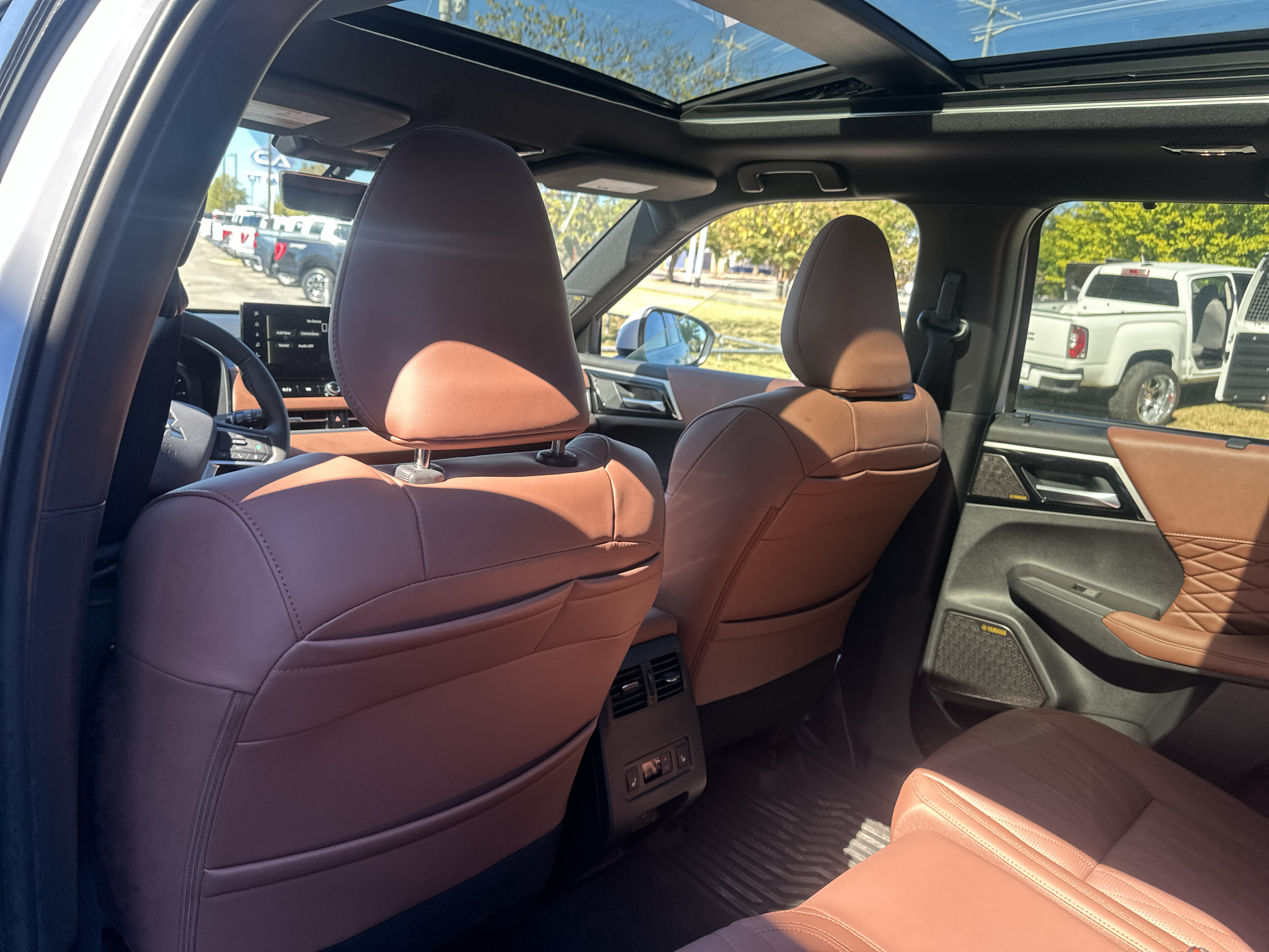 Used 2025 Mitsubishi Outlander SUV