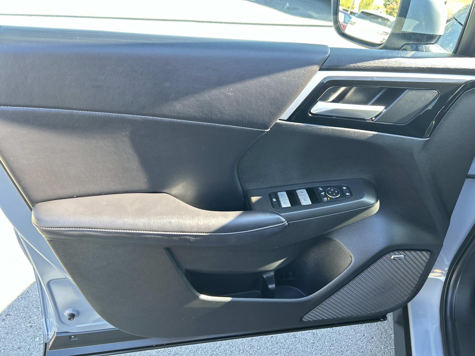 Used 2025 Mitsubishi Outlander SUV