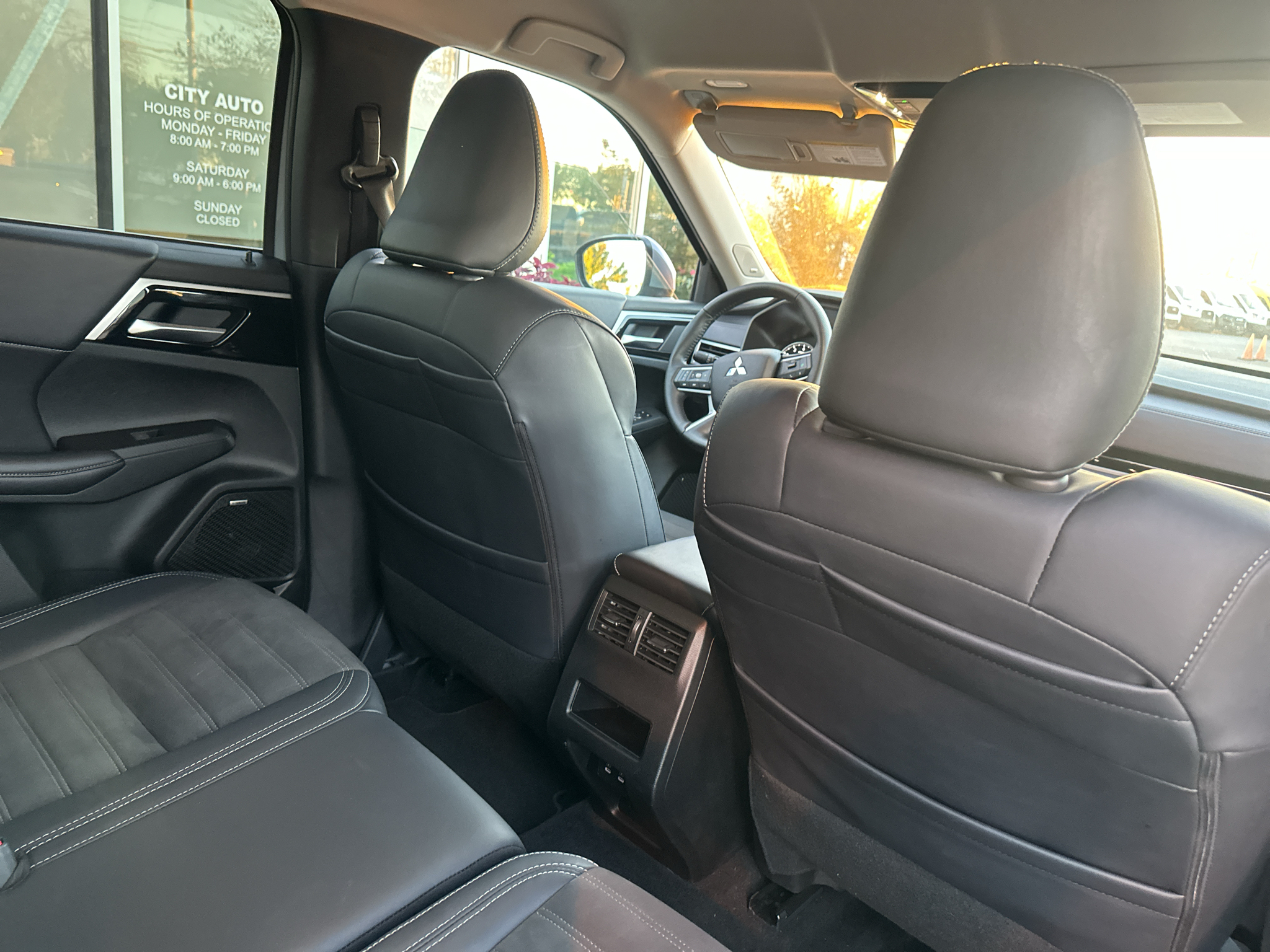 Used 2025 Mitsubishi Outlander SUV