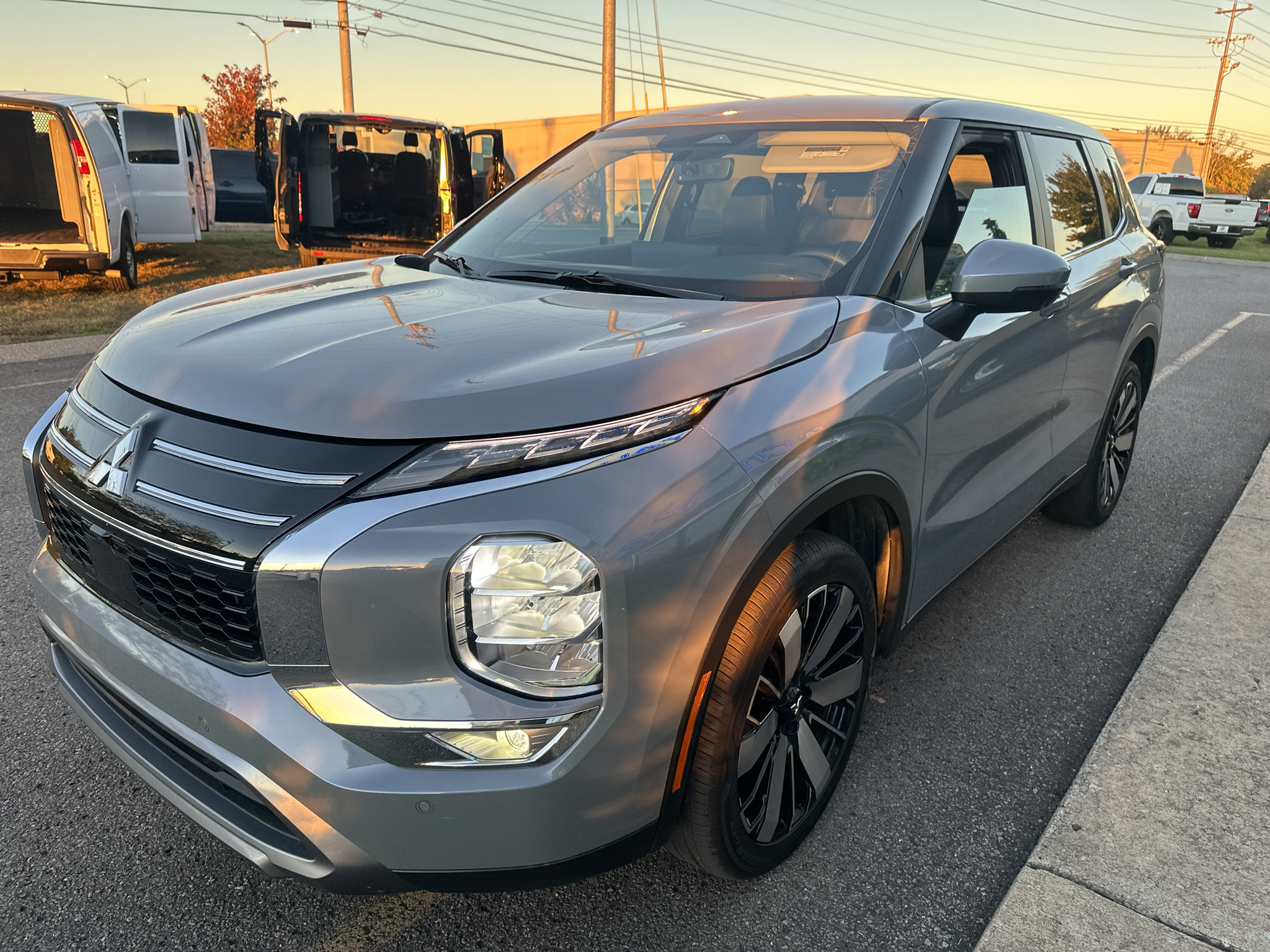 Used 2025 Mitsubishi Outlander SUV