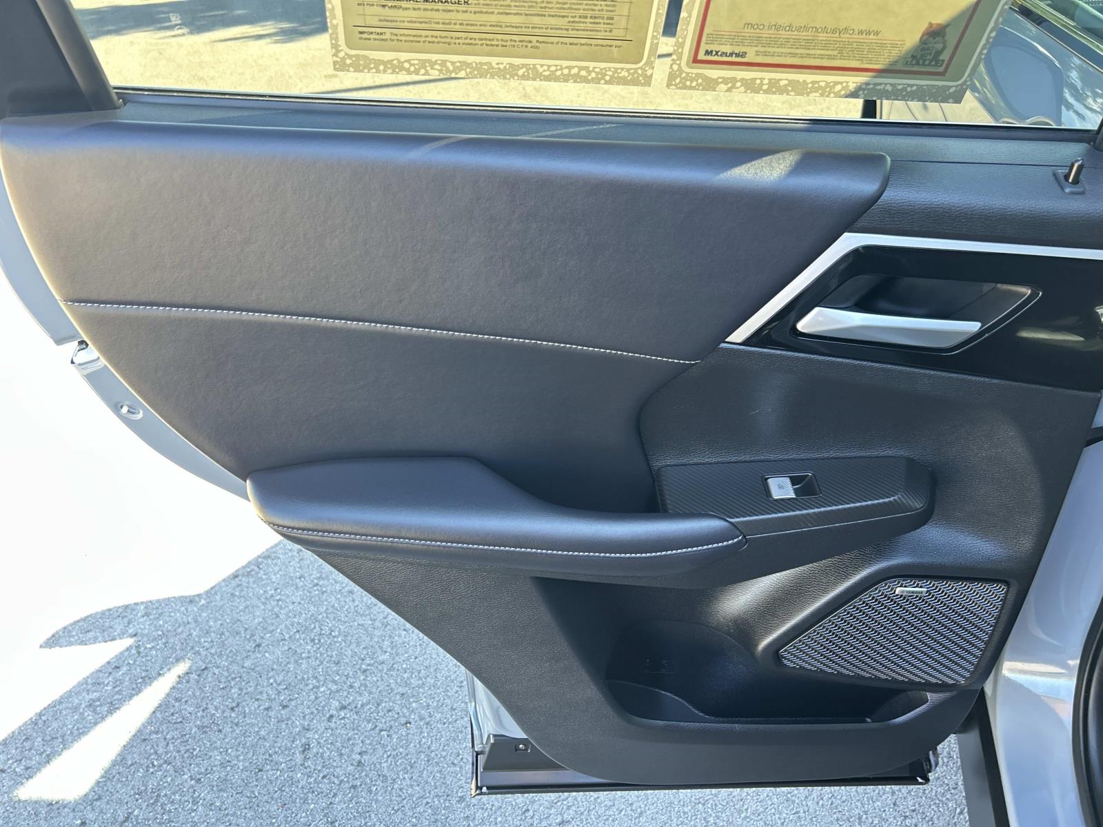 Used 2025 Mitsubishi Outlander SUV