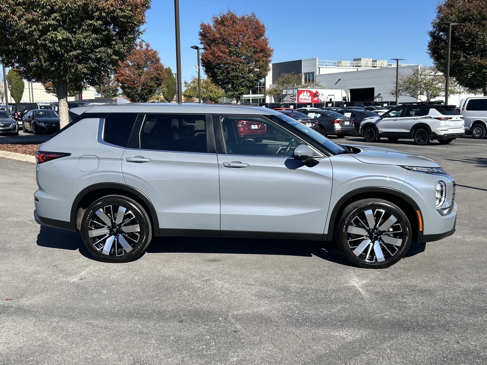 Used 2025 Mitsubishi Outlander SUV