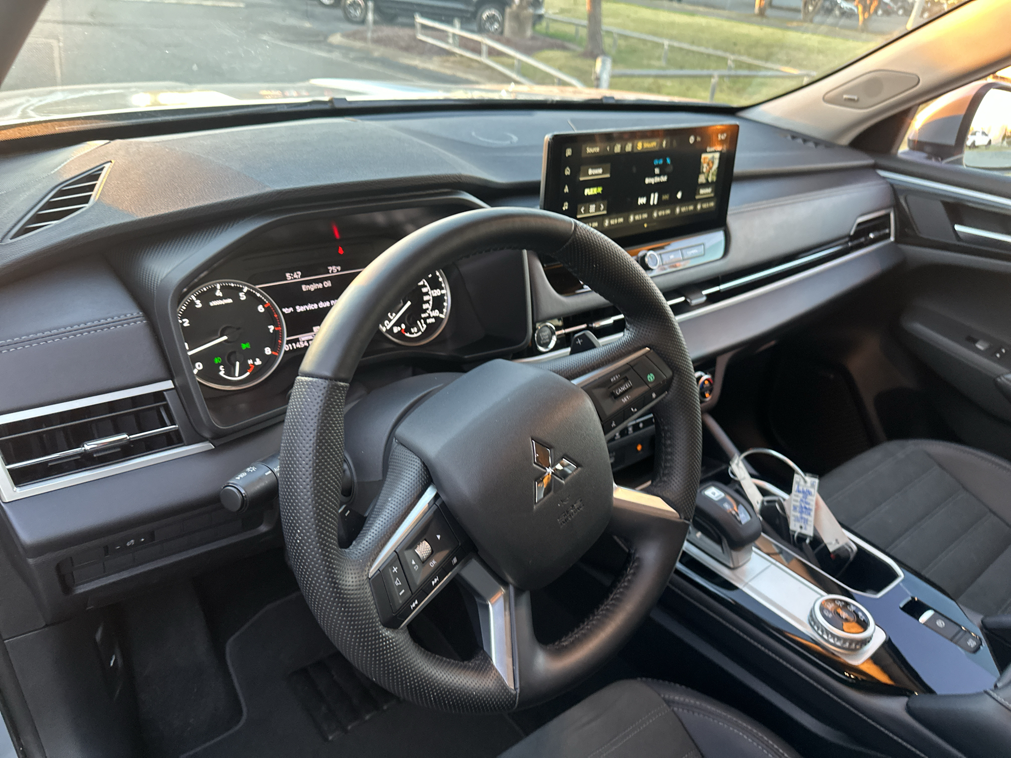 Used 2025 Mitsubishi Outlander SUV