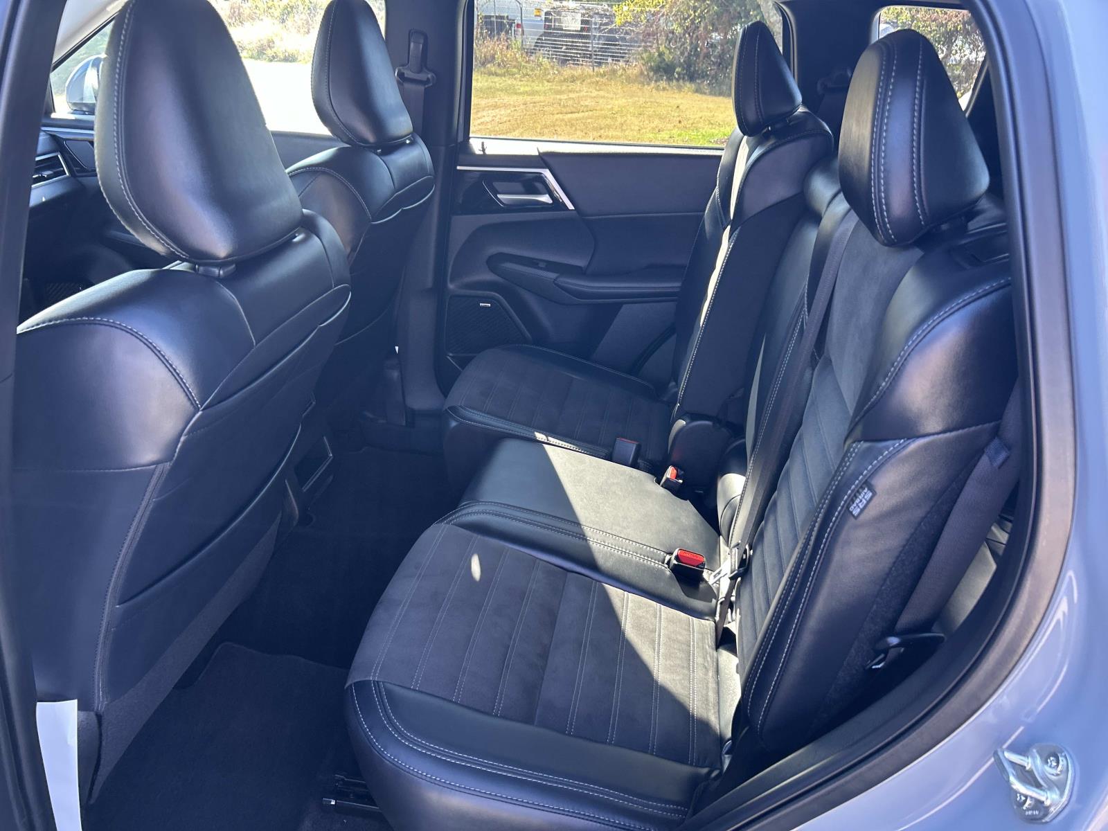 Used 2025 Mitsubishi Outlander SUV