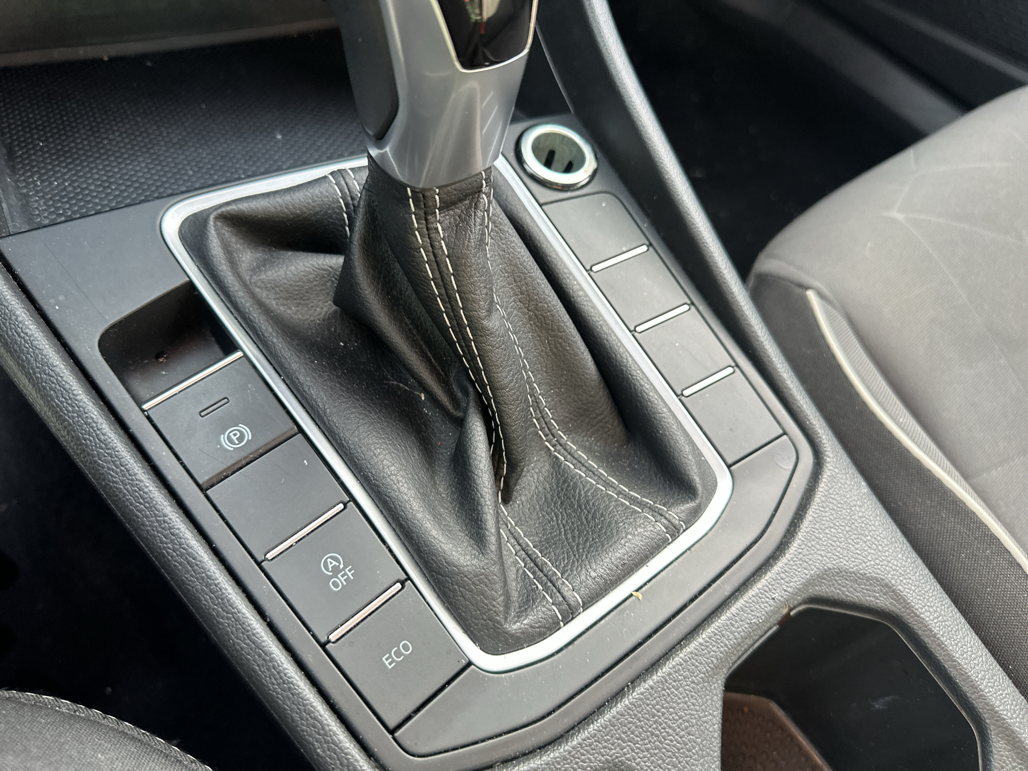 Used 2025 Volkswagen Jetta Sedan
