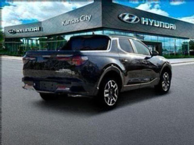 2025 Hyundai Santa Cruz Limited photo 4