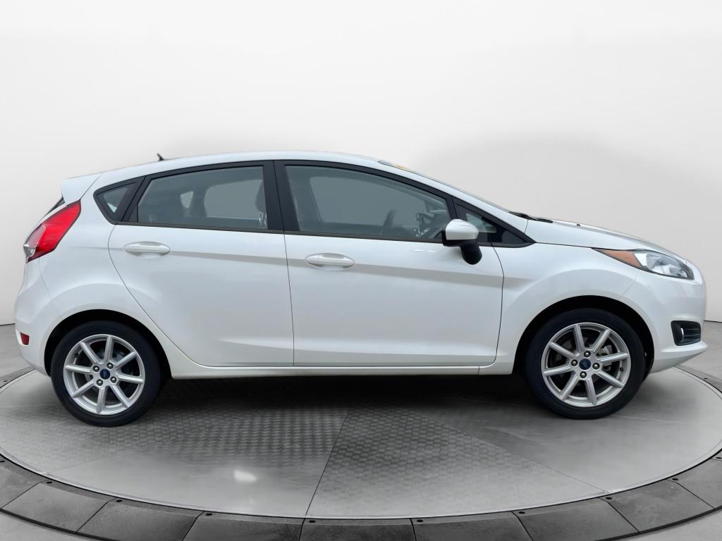 2017 Ford Fiesta SE photo 3