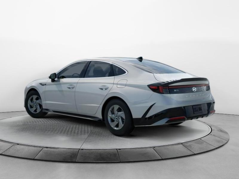 2026 Hyundai Sonata SE photo 2