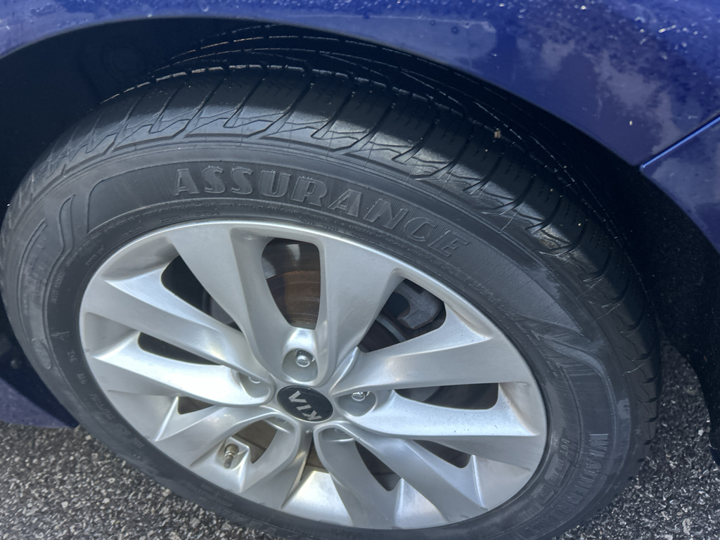 2017 Kia Optima EX photo 4