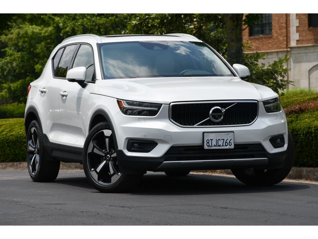 2021 Volvo XC40