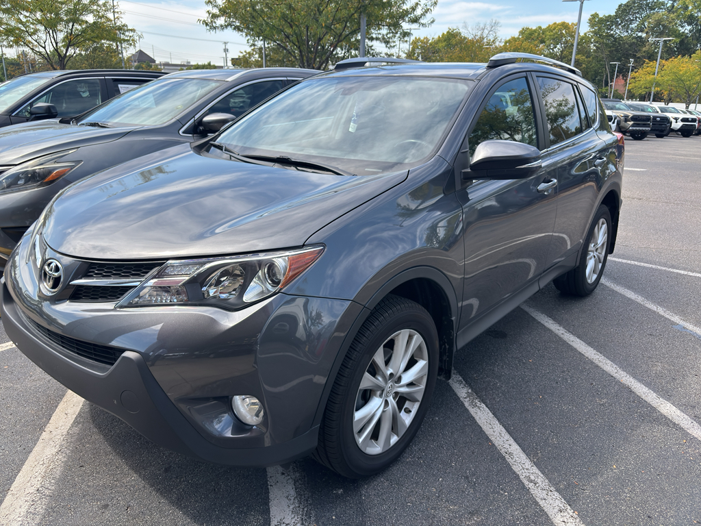 2014 Toyota RAV4 Limited photo 3