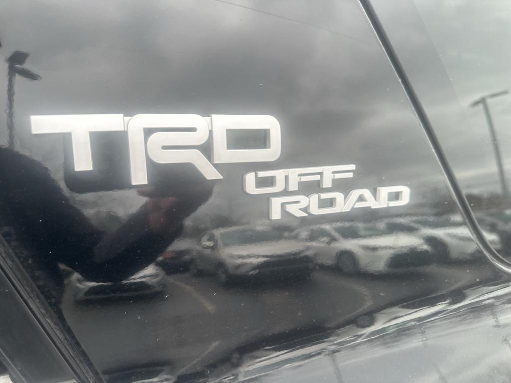 2020 Toyota 4Runner TRD Premium photo 3