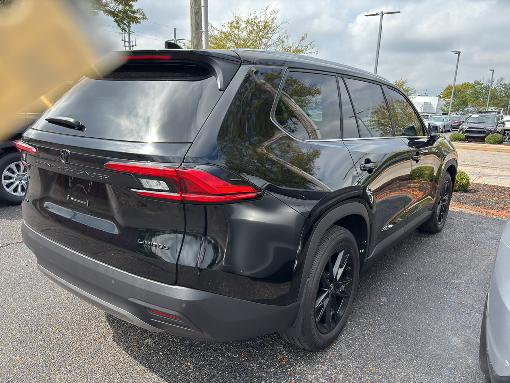 2024 Toyota Grand Highlander Limited AWD photo 5