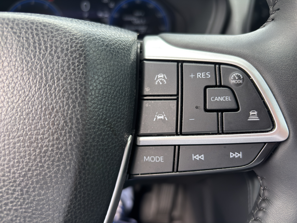2024 Toyota Grand Highlander Limited AWD photo 12