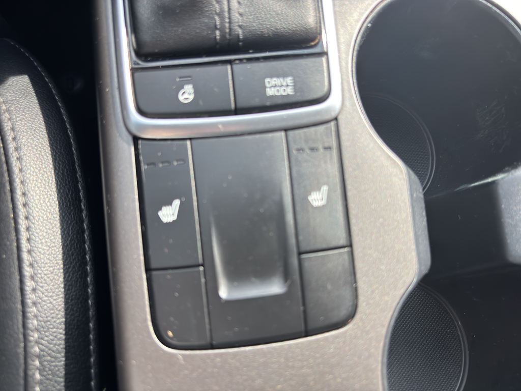 2020 Kia Optima SE photo 5