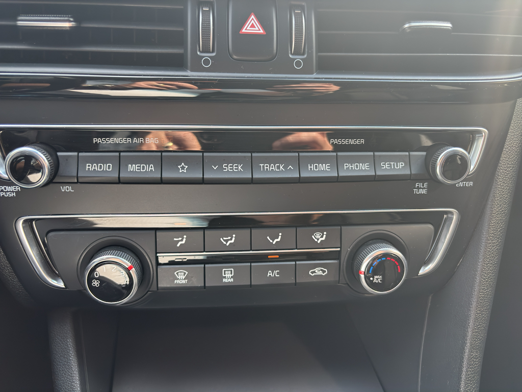 2020 Kia Optima SE photo 6