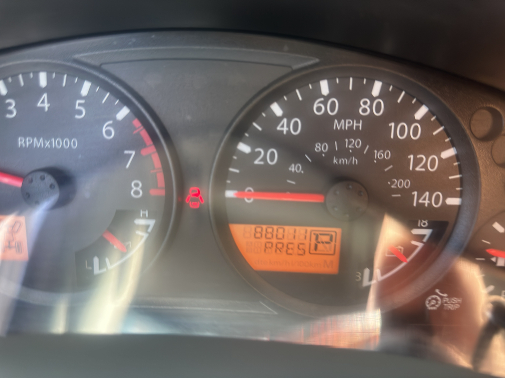 2016 Nissan Frontier SV Crew Cab photo 5