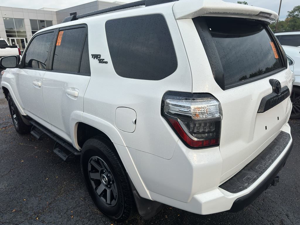 2020 Toyota 4Runner TRD Premium photo 3