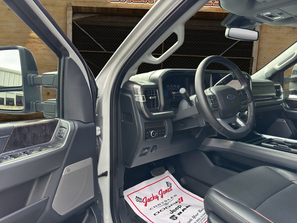 Used 2025 Ford F-350 Super Duty Truck