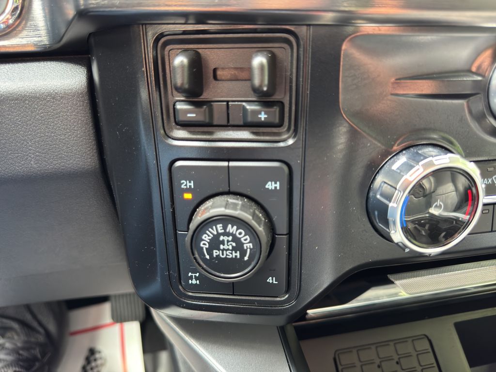 Used 2025 Ford F-350 Super Duty Truck