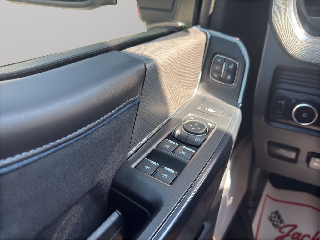 Used 2025 Ford F-250 Super Duty Truck