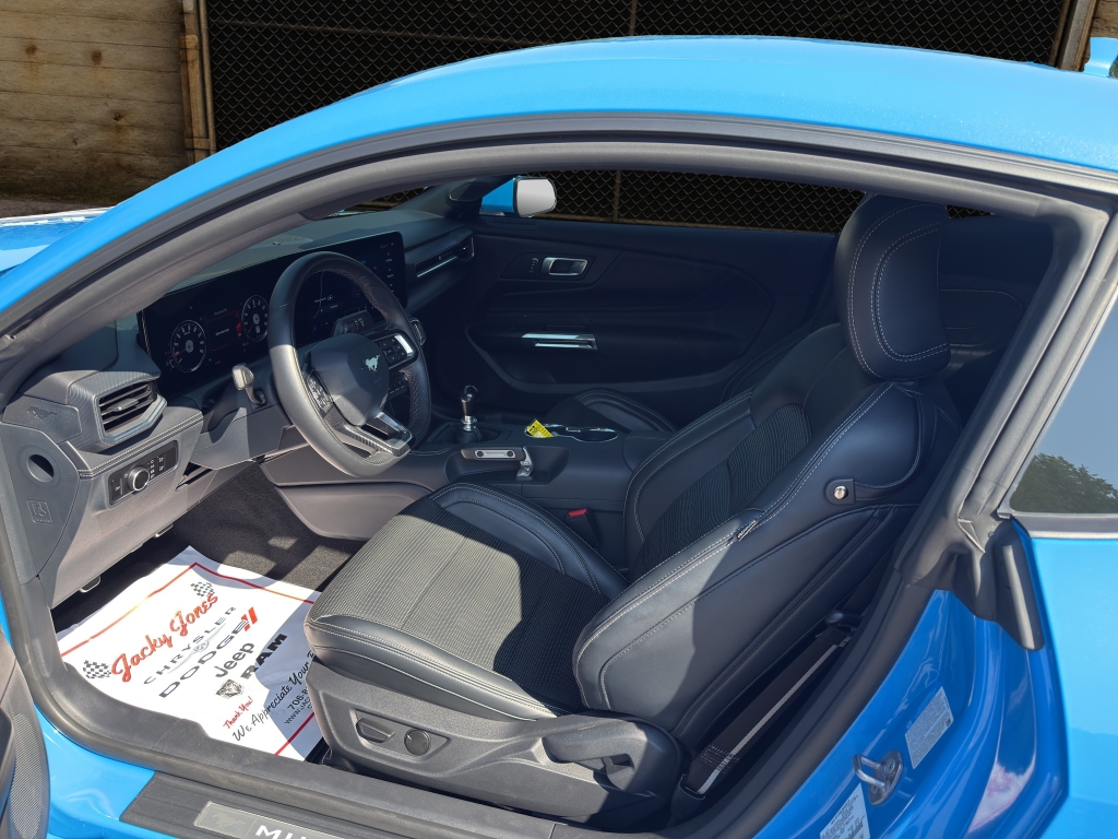 Used 2025 Ford Mustang Coupe