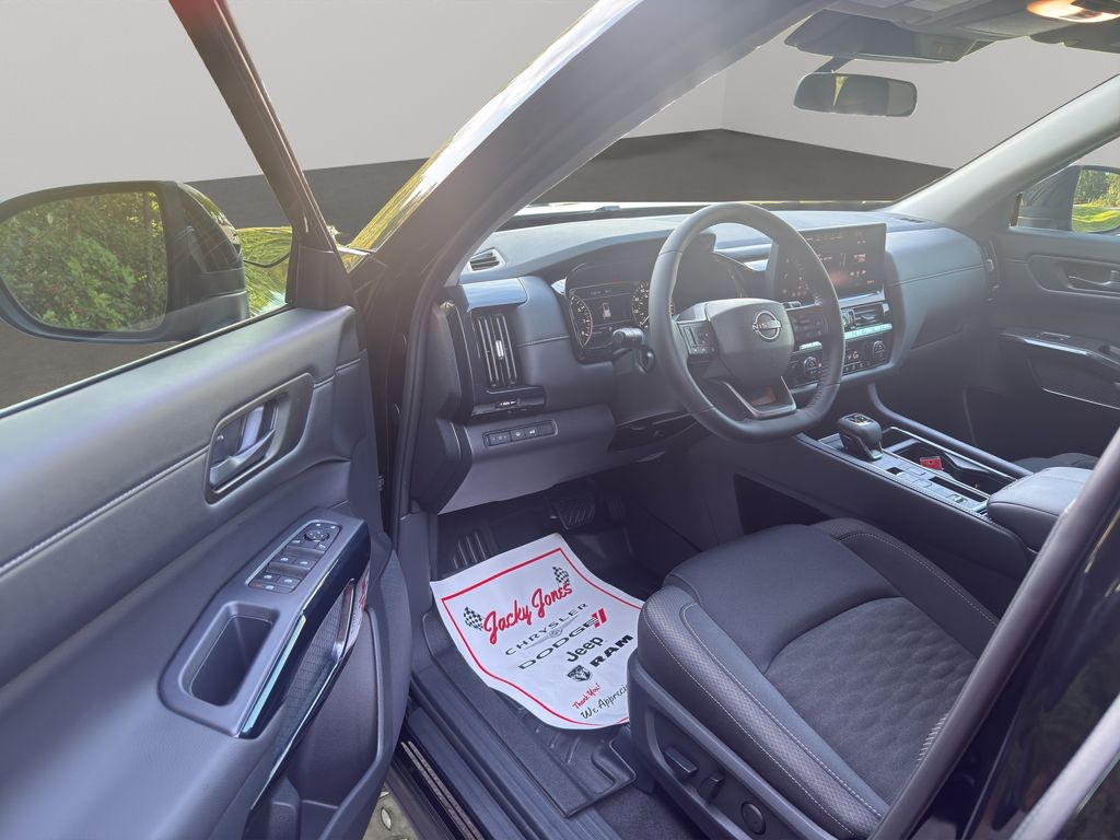 Used 2026 Nissan Pathfinder SUV