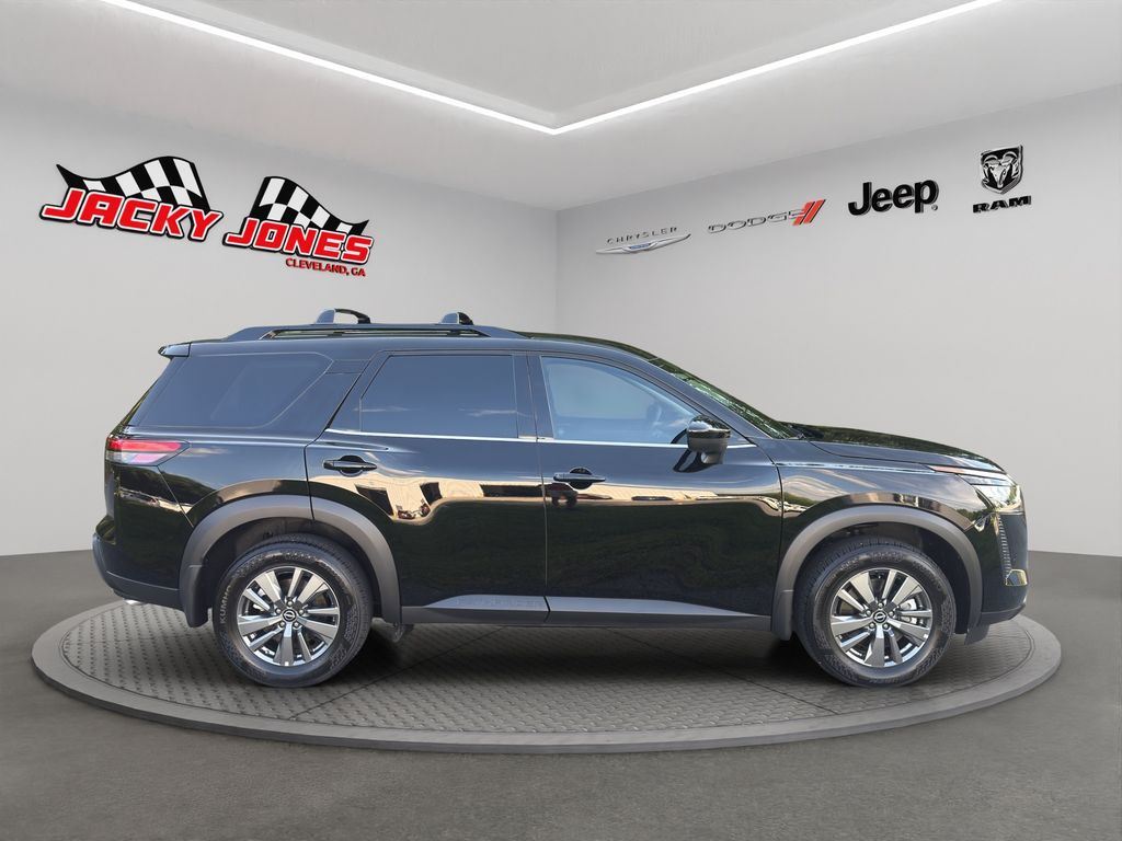 Used 2026 Nissan Pathfinder SUV