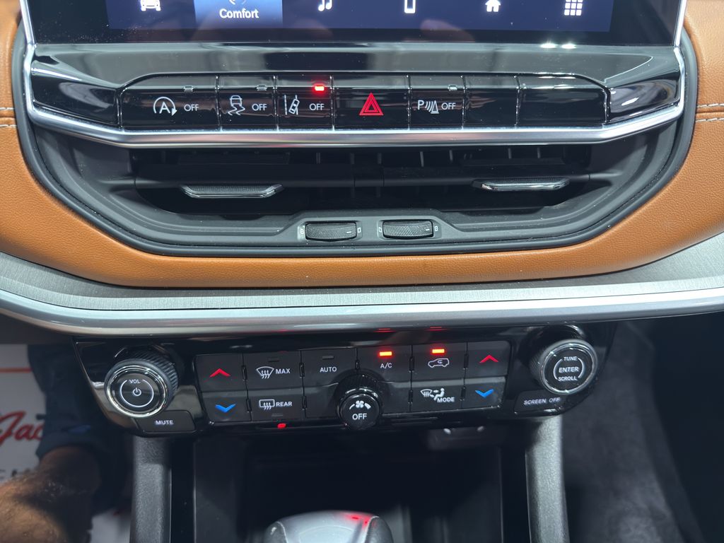 Used 2025 Jeep Compass SUV