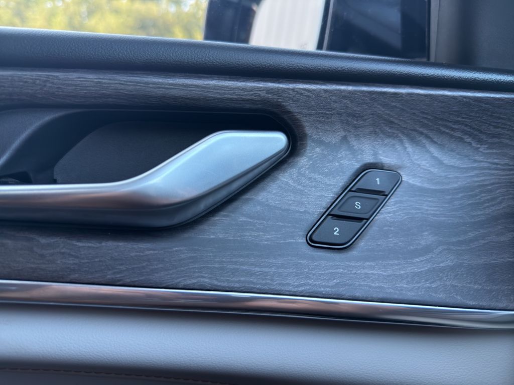 Used 2022 Jeep Grand Cherokee SUV