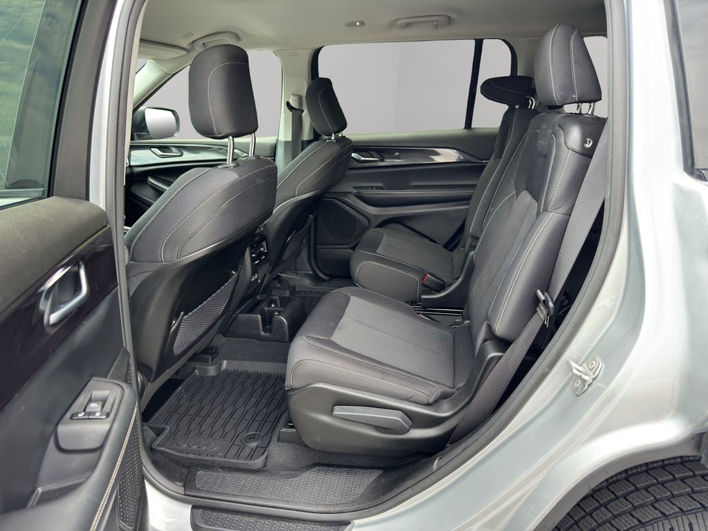 Used 2023 Jeep Grand Cherokee L SUV