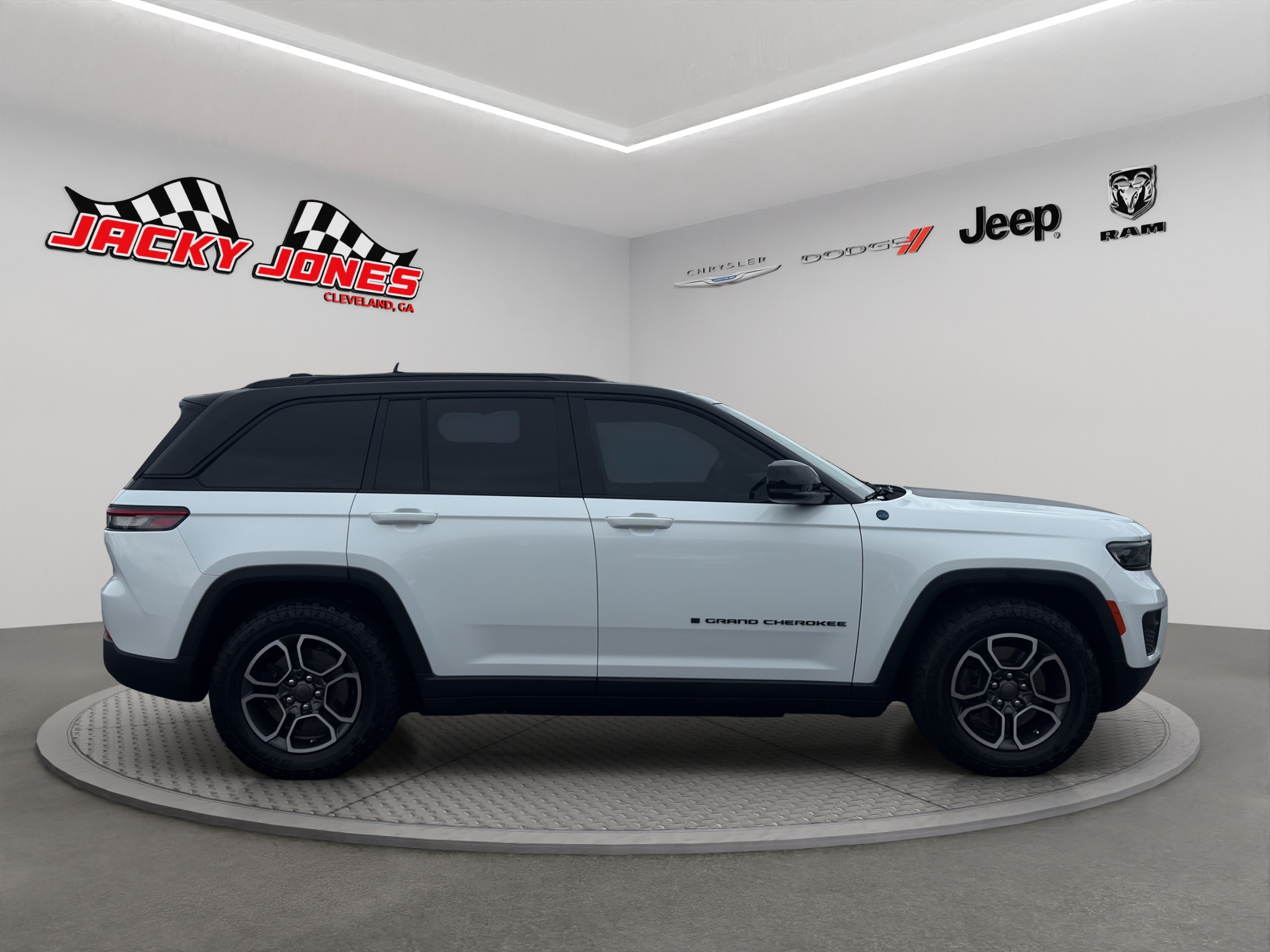 Used 2023 Jeep Grand Cherokee 4xe SUV