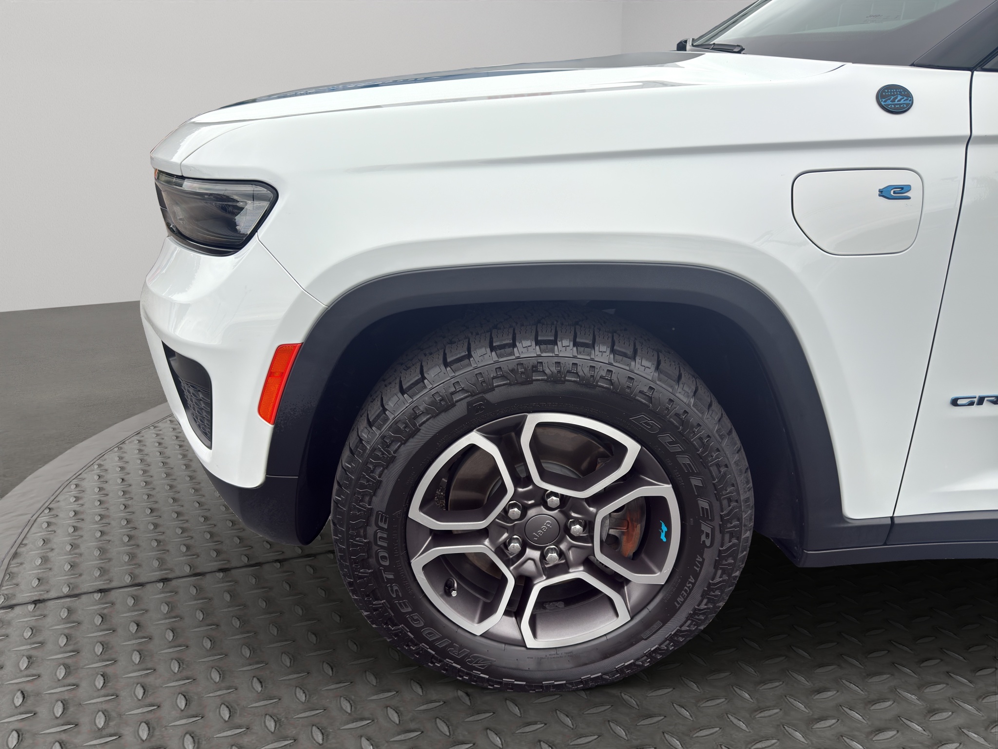 Used 2023 Jeep Grand Cherokee 4xe SUV