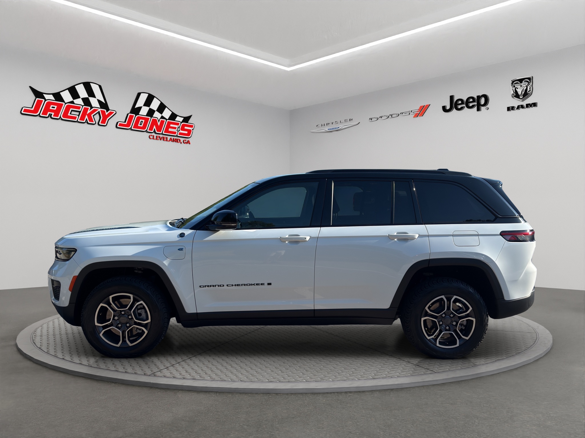 Used 2022 Jeep Grand Cherokee 4xe SUV