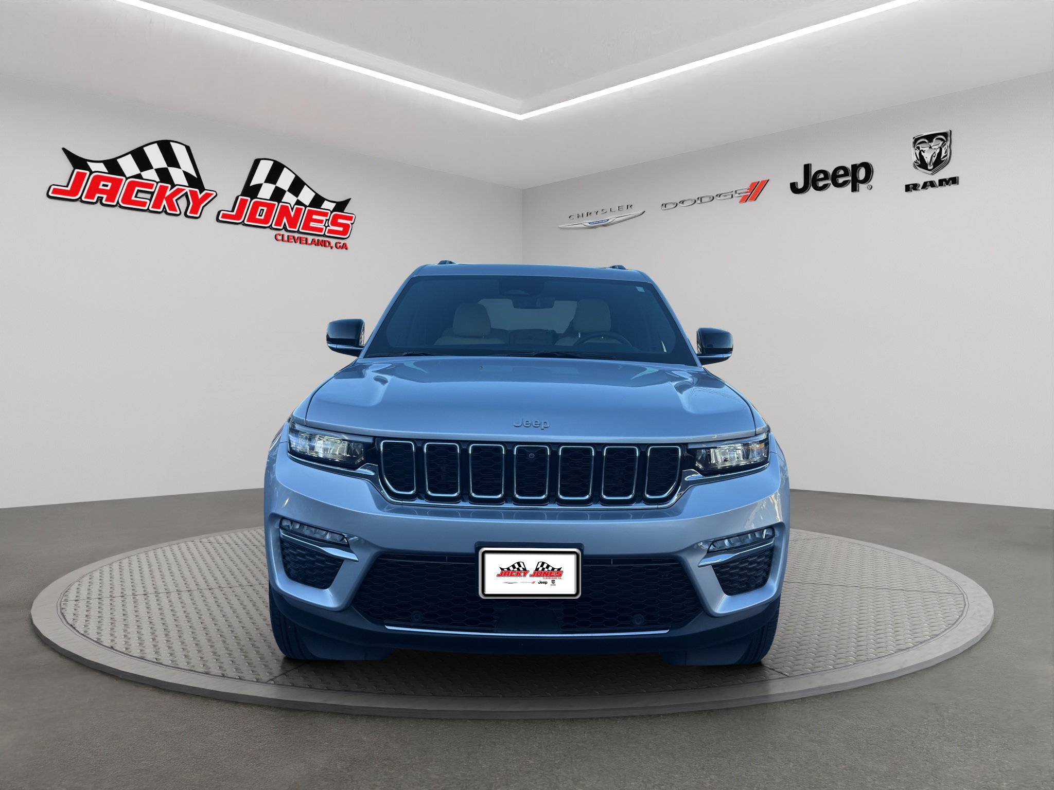 Used 2024 Jeep Grand Cherokee SUV