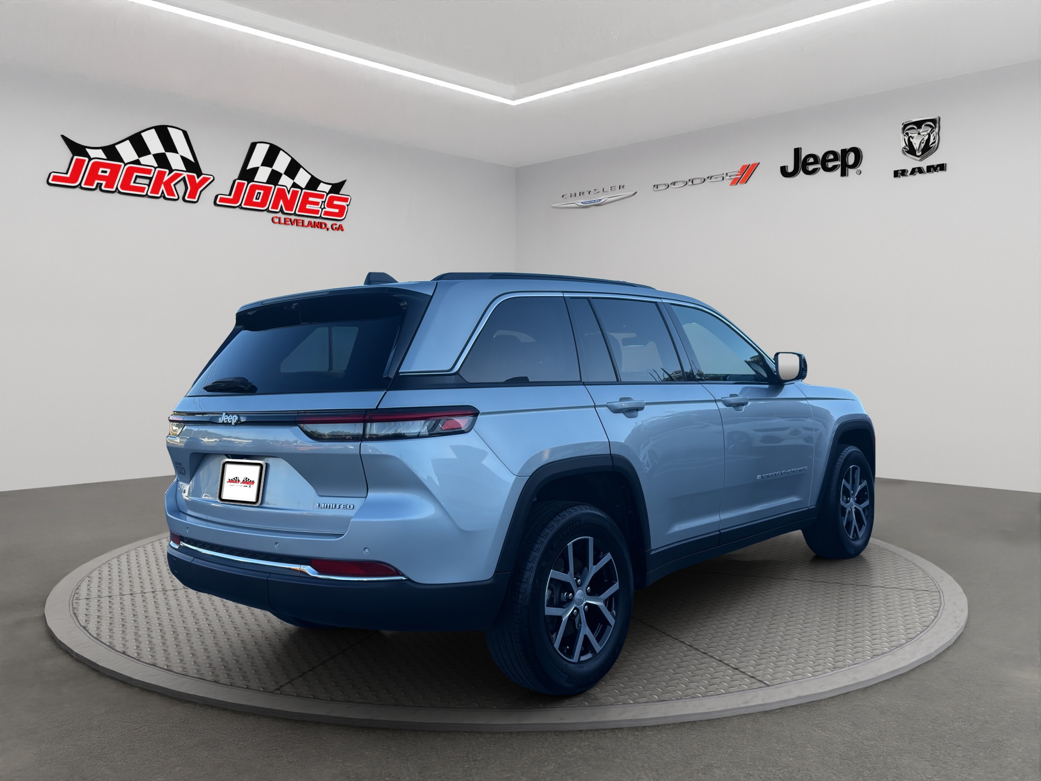 Used 2024 Jeep Grand Cherokee SUV