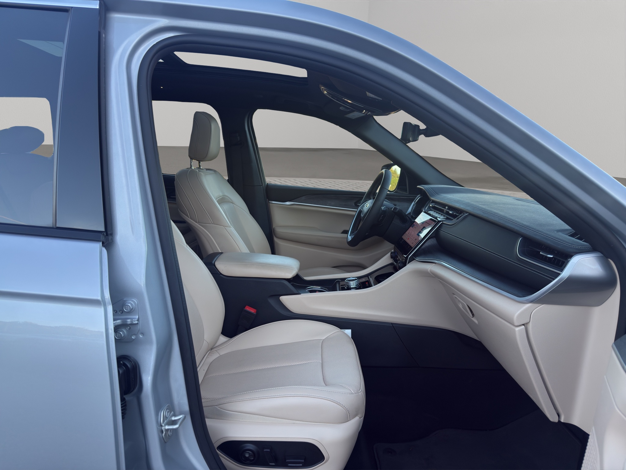 Used 2024 Jeep Grand Cherokee SUV