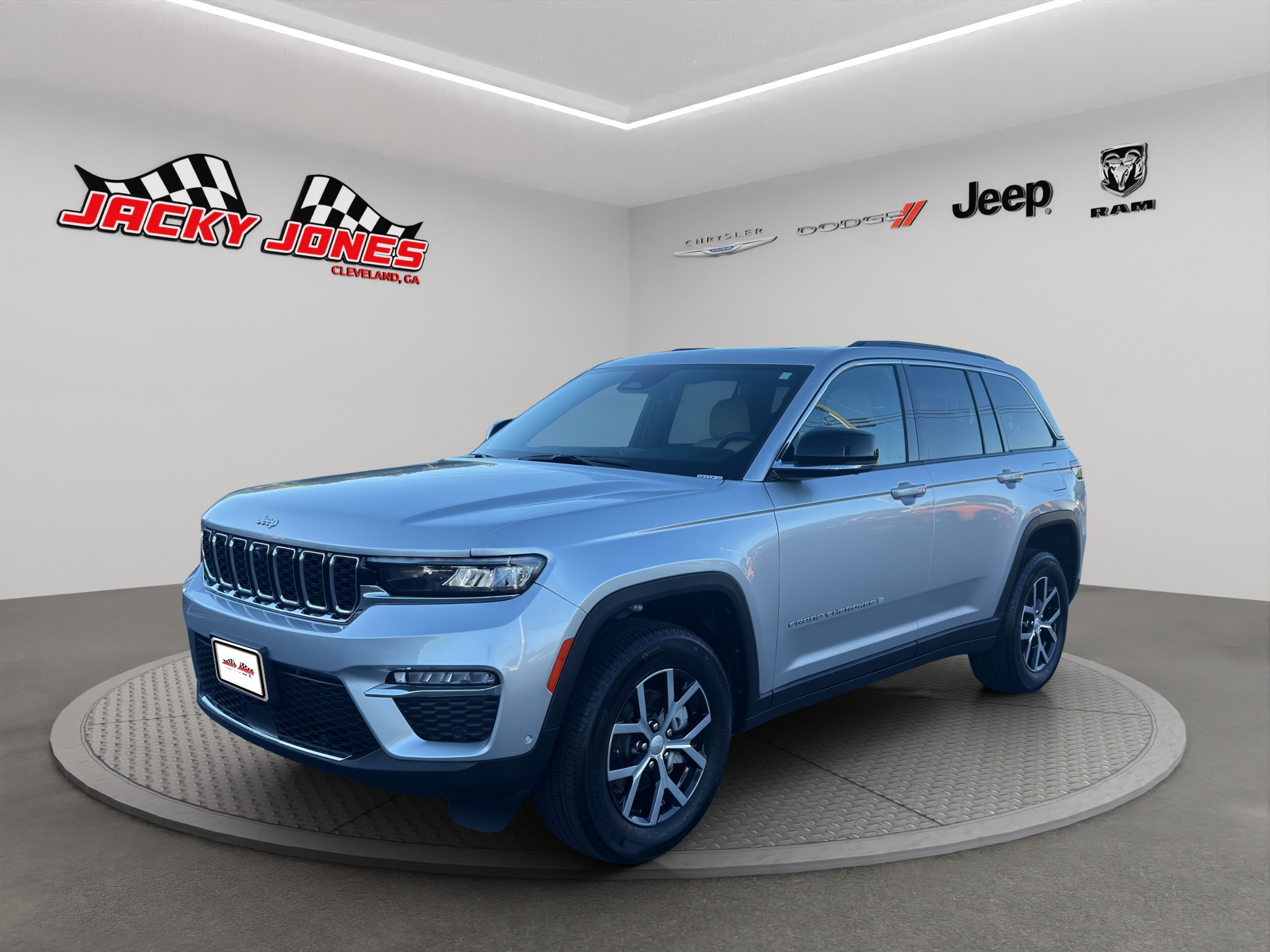 Used 2024 Jeep Grand Cherokee SUV