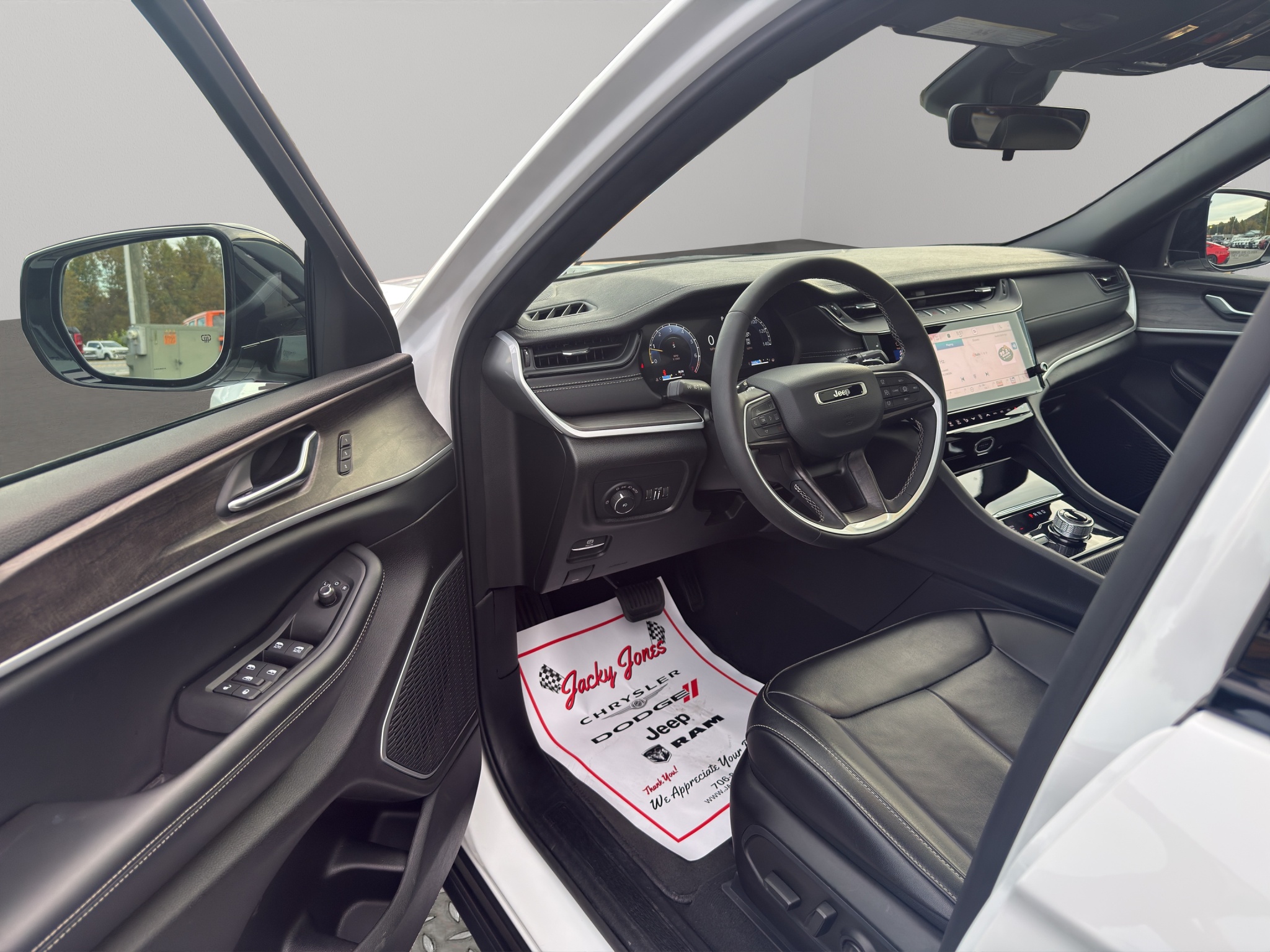 Used 2026 Jeep Grand Cherokee SUV