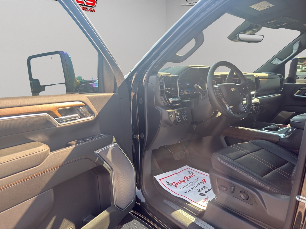 Used 2024 Chevrolet Silverado 3500HD Truck