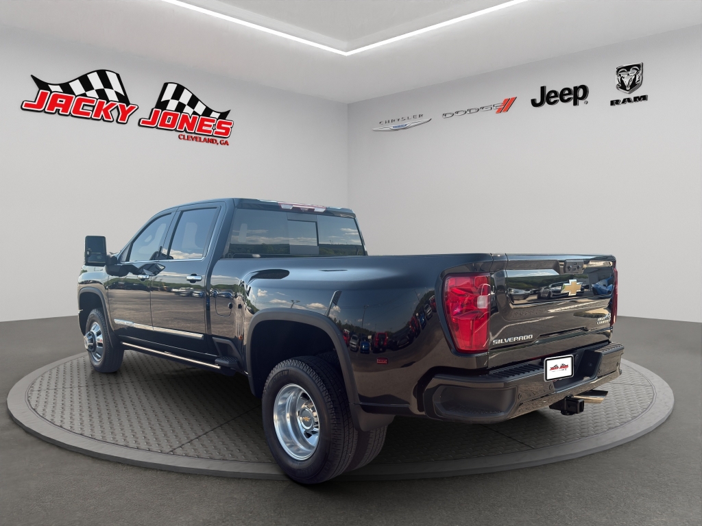 Used 2024 Chevrolet Silverado 3500HD Truck