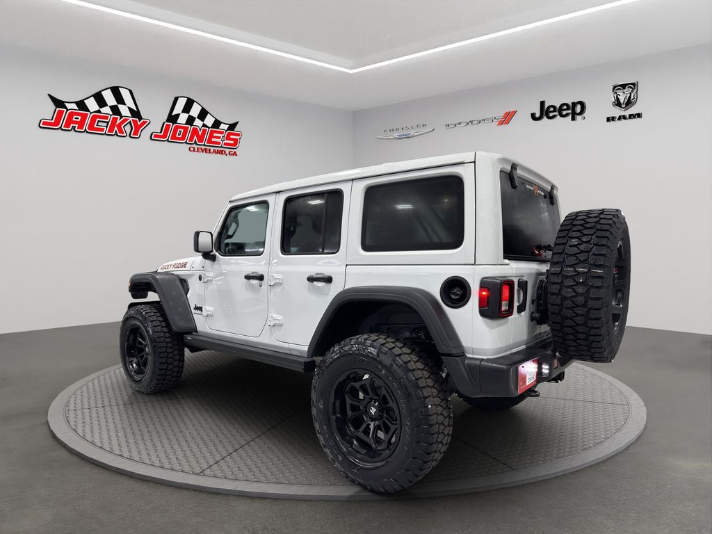 2025 Jeep Wrangler Willys photo 3
