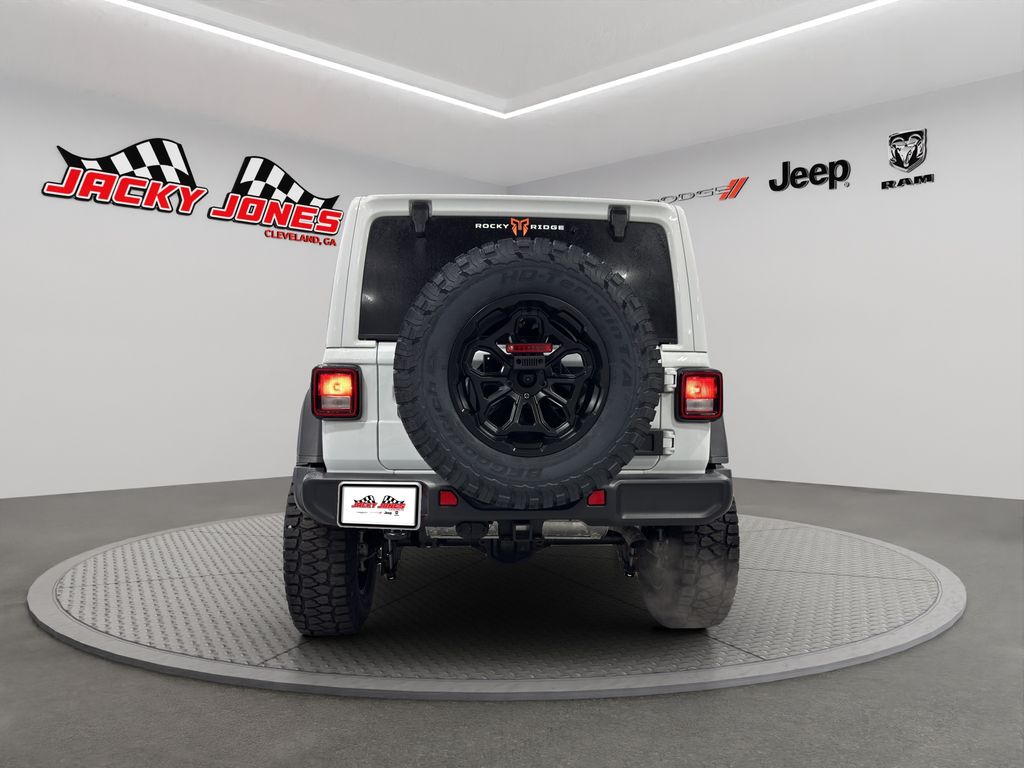 2025 Jeep Wrangler Willys photo 4