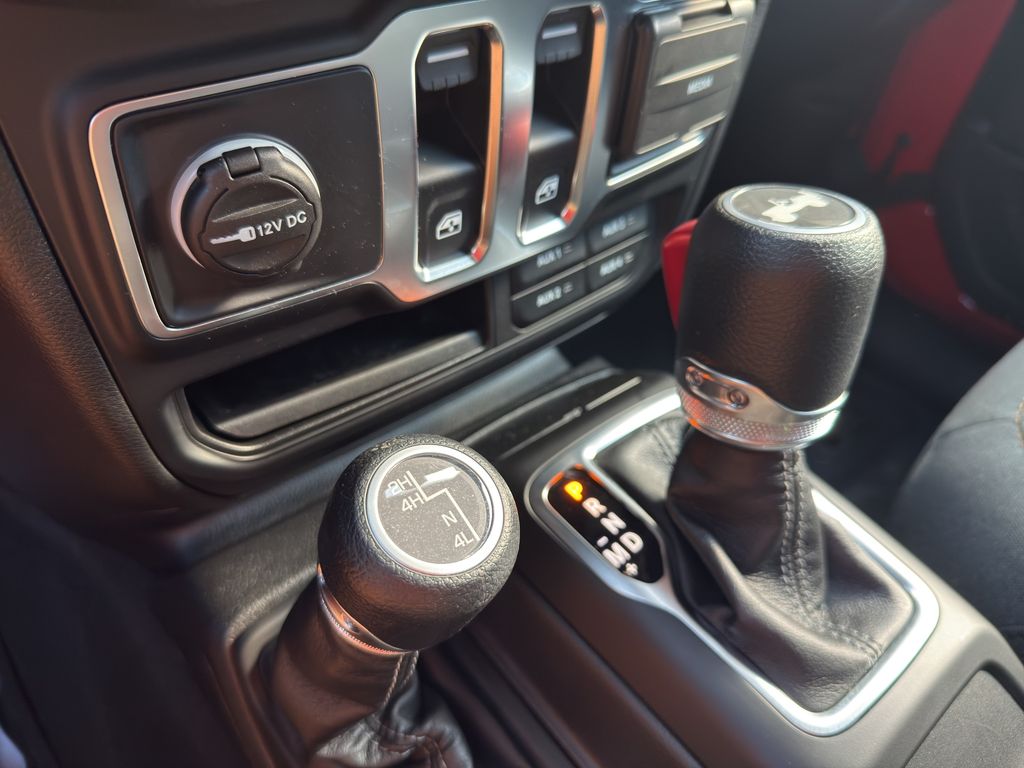 Used 2024 Jeep Wrangler SUV